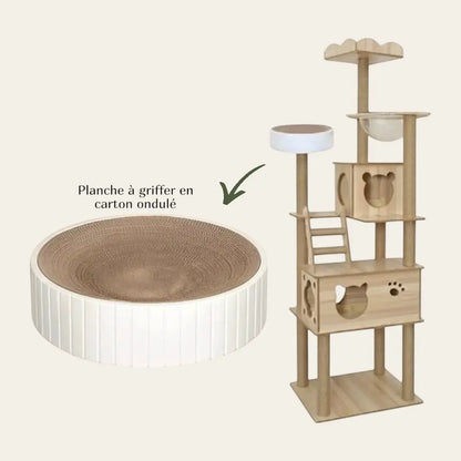 Griffoir en carton ondulé compatible avec arbre à chat beige bois, conçu pour satisfaire l’instinct naturel de griffade du chat et protéger les meubles.