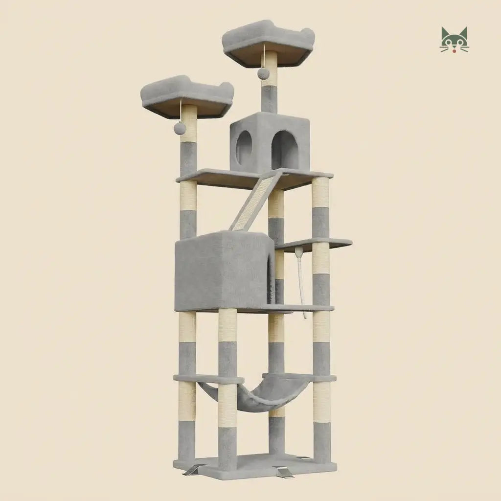 arbre à chat pour gros chat gris clair avec plateformes larges et structure stable