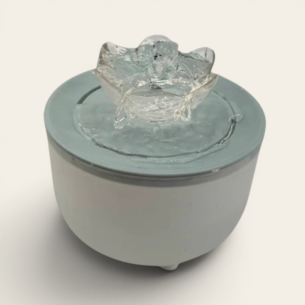 Fontaine à eau électrique pour chat avec sortie d'eau en fleur et circulation continue