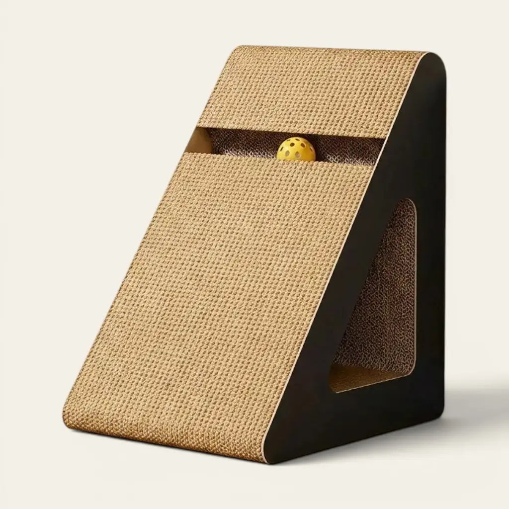 Griffoir vertical pour chat en carton alvéolé avec balle interactive intégrée pour griffade et stimulation quotidienne