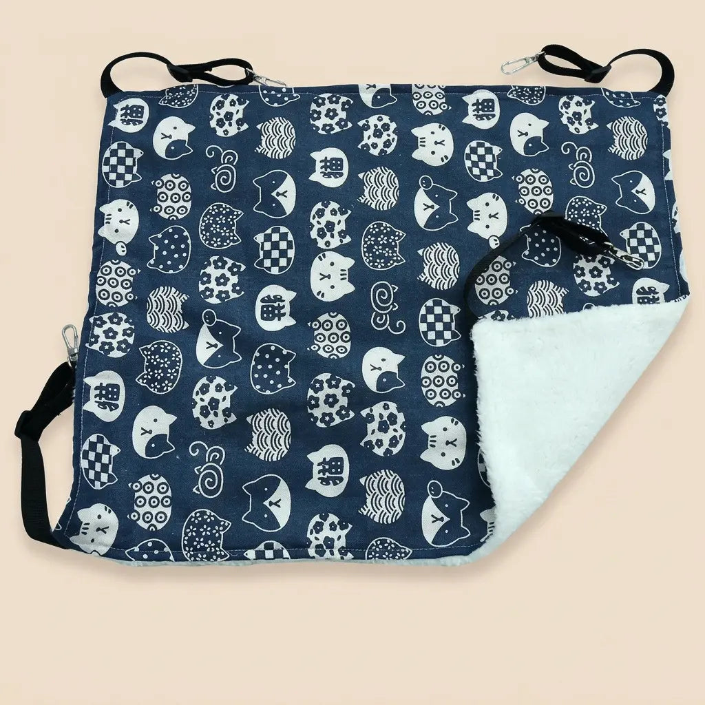 lit suspendu pour chat motif tete de chat bleu avec interieur moelleux et attaches solides
