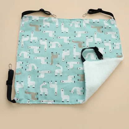 lit suspendu pour chat motif lama vert avec interieur doux et fixation solide
