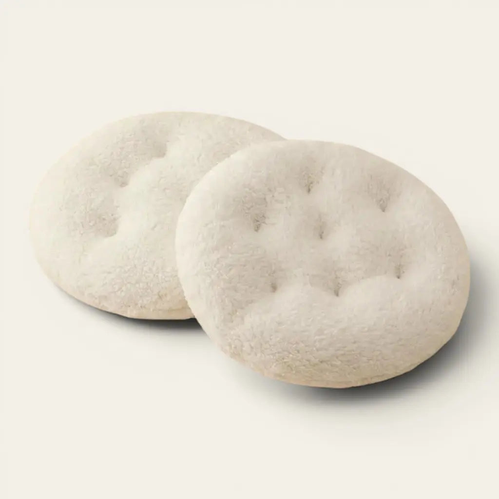 Panier pour chat suspendu avec coussin moelleux en peluche douce pour un confort optimal et un espace de repos sécurisé.