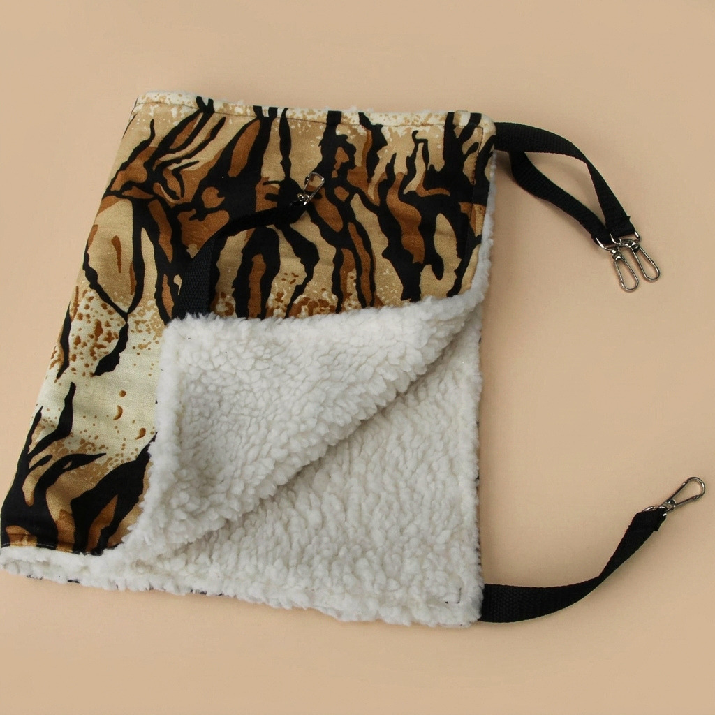 transat-pour-chat-motif-tigre-hamac-confortable